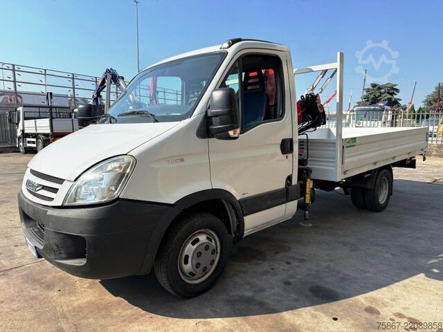 Truck with fixed flatbed Iveco DAILY 35C15