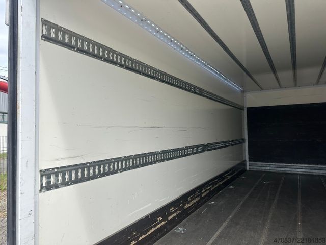Box van MERCEDES-BENZ Atego 818 / LBW / Klima