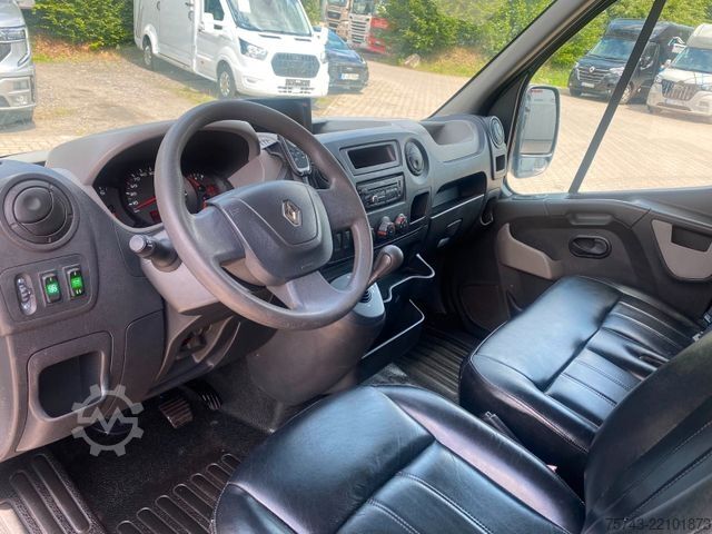Livestock transporter RENAULT Master STX 3 Sitzer  Automatik Haras / Hengste