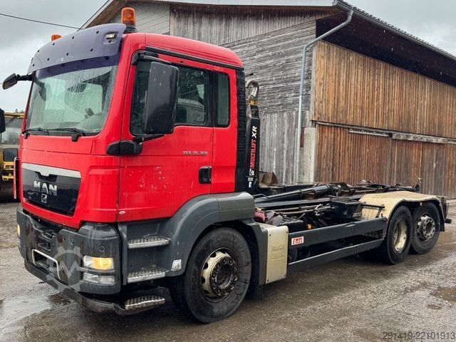 Roll-off tipper truck MAN TGS 26.360 6x2-2 LL Abrollkipper Euro 4 Bj 2008