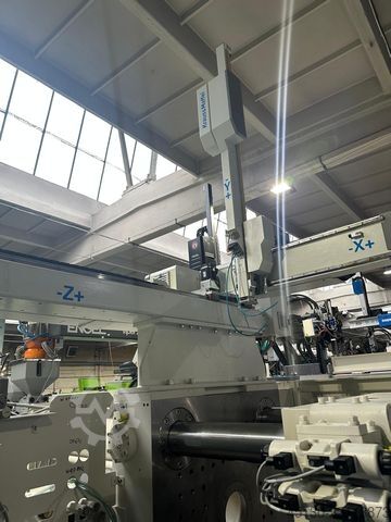 Injection molding machine Krauss Maffei KM 200-1400 CX