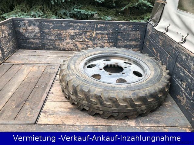 Pick-up van MERCEDES-BENZ Damlier-Benz U 25 -Unimog -Cabrio-H Kennzeichen