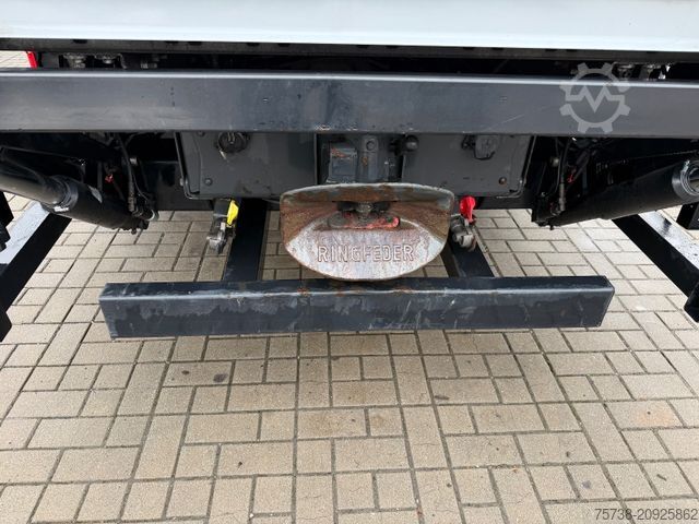 Curtain sider van MERCEDES-BENZ Atego 818 L Pritsche+Plane+LBW/Klima/EURO6D