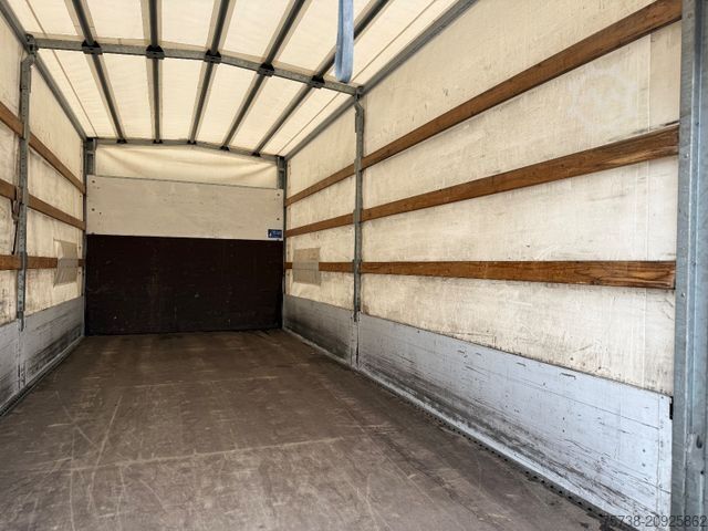 Curtain sider van MERCEDES-BENZ Atego 818 L Pritsche+Plane+LBW/Klima/EURO6D