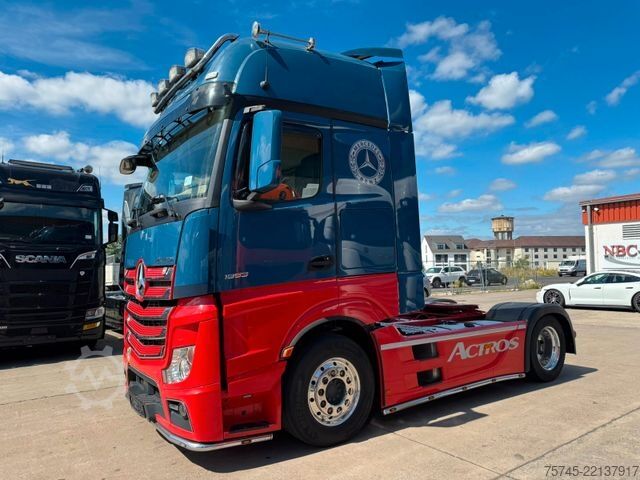 Volume tractor unit MERCEDES-BENZ ACTROS 1853 * GIGASPACE * STANDKLIMA * TV *ALCOA