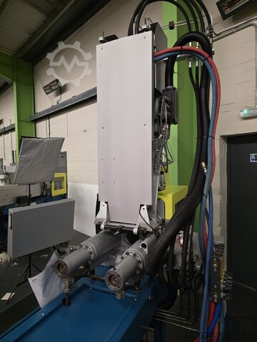 Injection molding machine Boy 22M-HV Split line injection