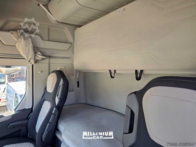 Standard tractor unit FORD FMAX 500 AUTOM RETARDER PRESA DI FO