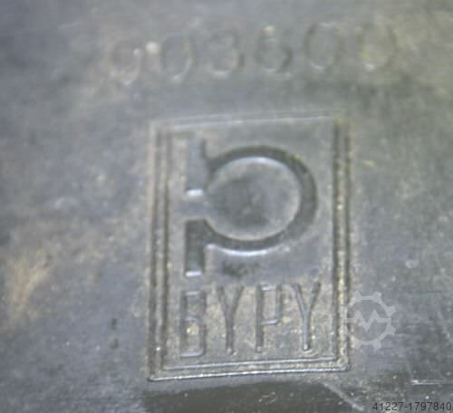 Zapfwellengetriebe 1:4 BYPY für Hydraulikpumpe