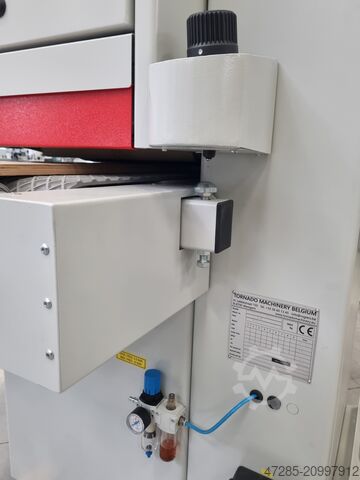 Wide belt sander Houfek Tornado Cindy 400C