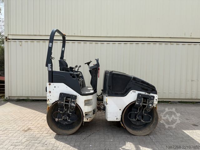 Single drum roller BOMAG BW135AD-5 / 2015 BJ / 1.979H / 3.9 T