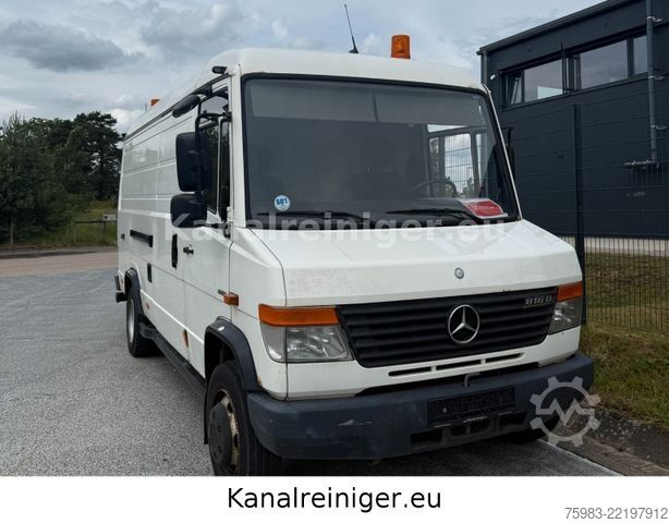Saugwagen MERCEDES-BENZ Vario 816 D - Müller Einbauspüler 7,5t