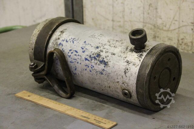 Kurzhub-Schwerlastzylinder unbekannt BVS 277 Hub 200 mm
