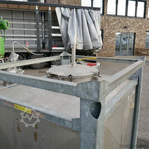 1050 Liter IBC Container aus V4A Waldner 9380