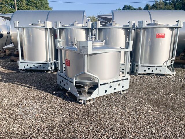 565 liter heated container made of V2A stainless steel Azzini S16300