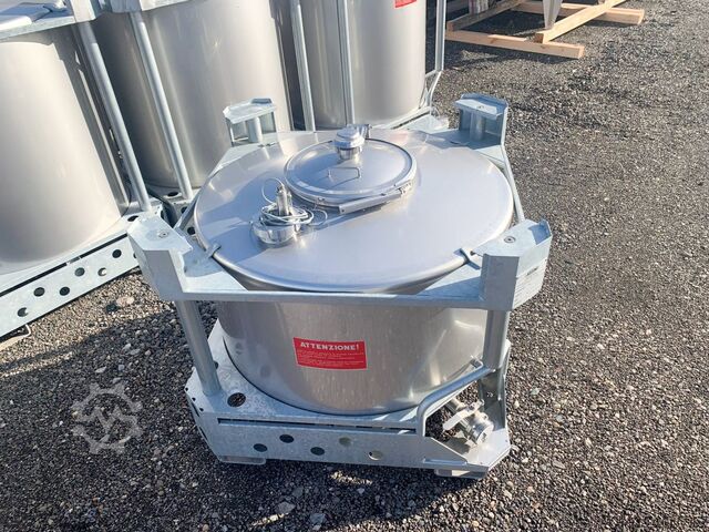 565 liter heated container made of V2A stainless steel Azzini S16300