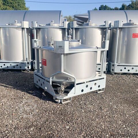 565 liter heated container made of V2A stainless steel Azzini S16300
