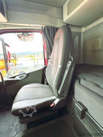 Tipper truck VOLVO FH 550 Kipper + Heuser Kipper AH