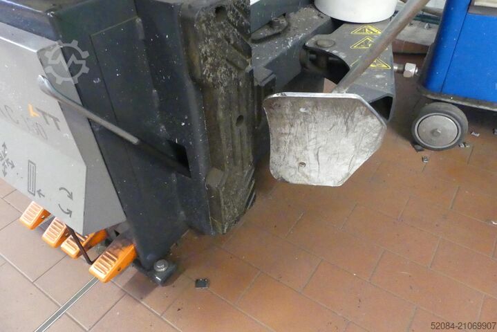 ATT - Reifenmontiermaschine ATT Liga C 130