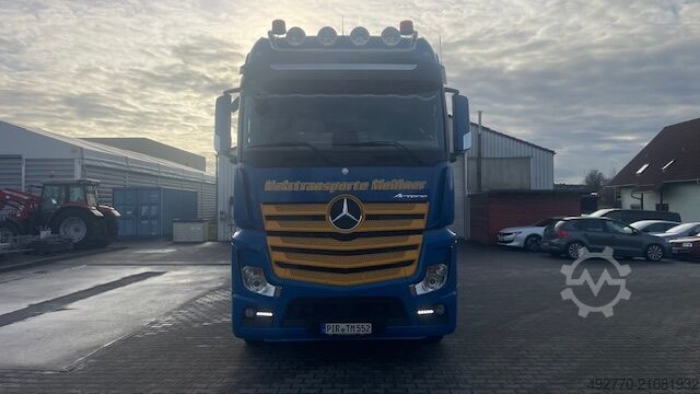 Logging truck Mercedes-Benz Actros 26/54