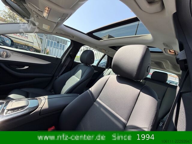 Minibus MERCEDES-BENZ E 300 de 4Matic T-Modell Burmester Pano Head-UP