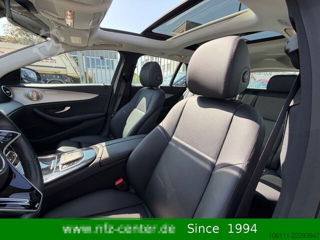 Minibus MERCEDES-BENZ E 300 de 4Matic T-Modell Burmester Pano Head-UP