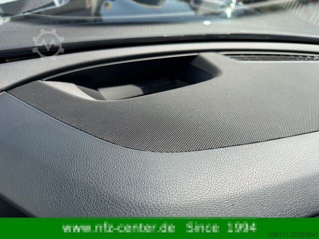 Minibus MERCEDES-BENZ E 300 de 4Matic T-Modell Burmester Pano Head-UP