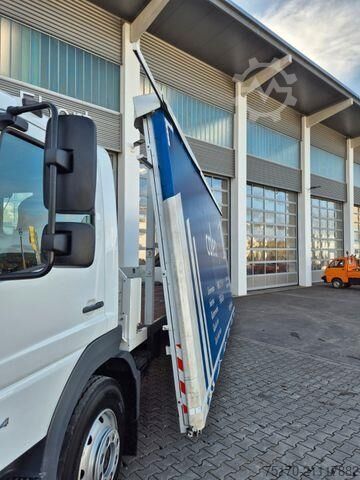 Plattformanhänger Mercedes-Benz Atego 1324 L Glaswand Heckkran PK10002 SH Funk