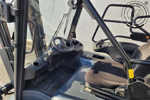 Electric 4-wheel Linde E30HL-01/600