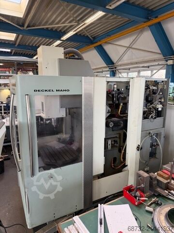 Universal-Bearbeitungszentrum Deckel Maho DMU 50