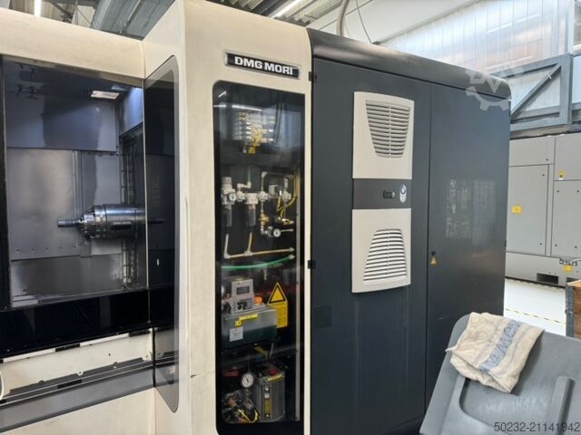 Horizontal-Bearbeitungszentrum DMG MORI NHX 4000
