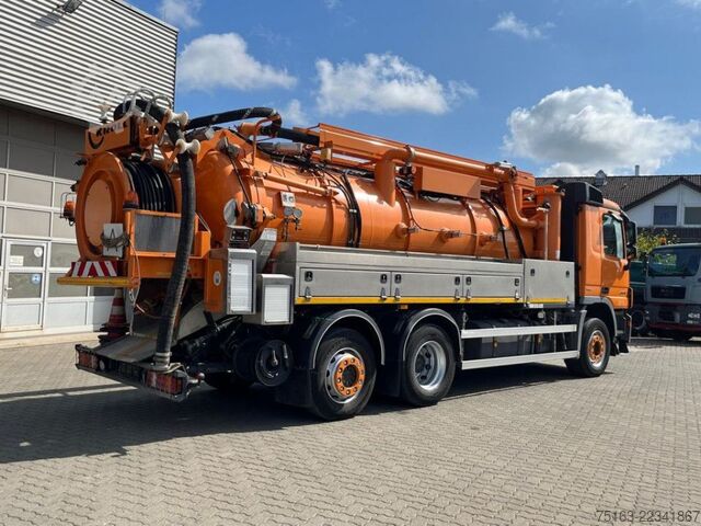 Vacuum tank truck MERCEDES-BENZ Actros 2536 L 6x2 Saug + Spülwagen Kroll Kombi