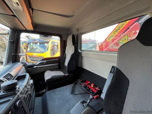 Three-sided tipper truck MAN TG-M 18.290 4x2 2-Achs Kipper Kran Palf. PK 12.5