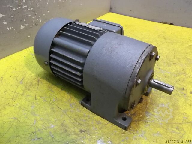 Gear motor 0.12 kW 132 rpm SEW-EURODRIVE R32ND71A2  R32WD71A2