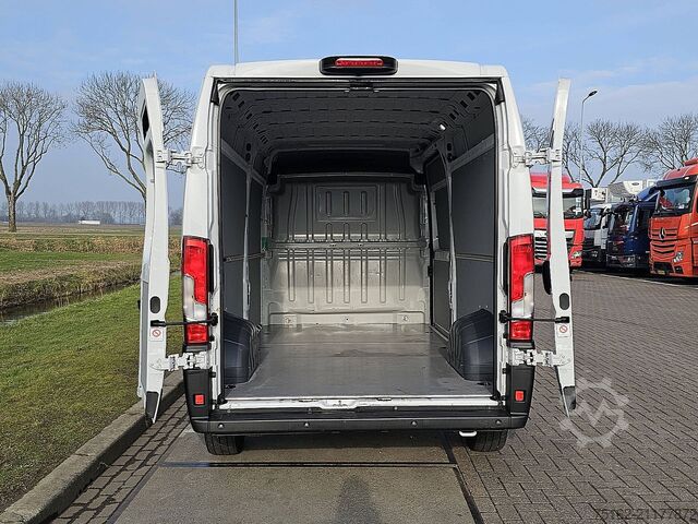 Hochdachkombi PEUGEOT BOXER 2.2 L3H2 Airco Navi