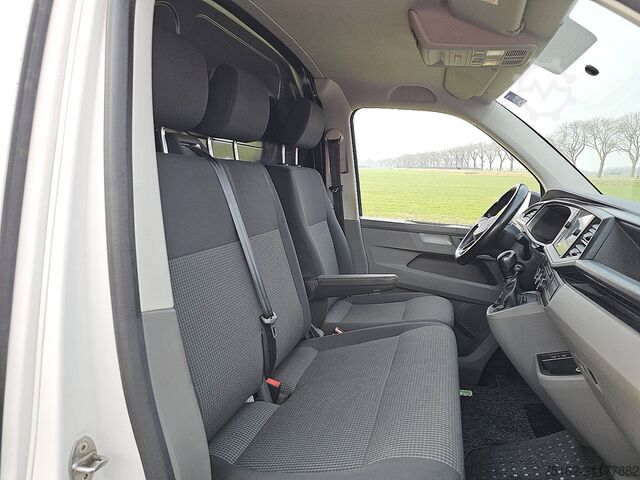 Hochdachkombi VOLKSWAGEN TRANSPORTER 2.0 TDI T6.1 L2H1 2xZijdeur!