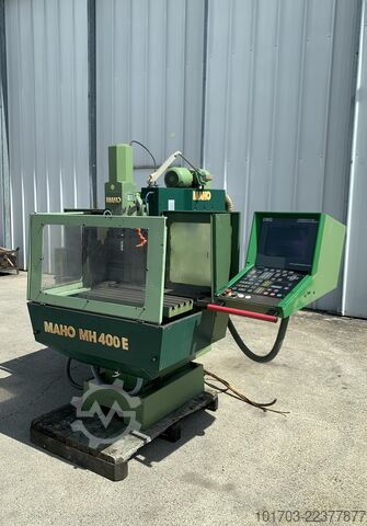 Universal CNC Milling Machine MAHO MH 400 E