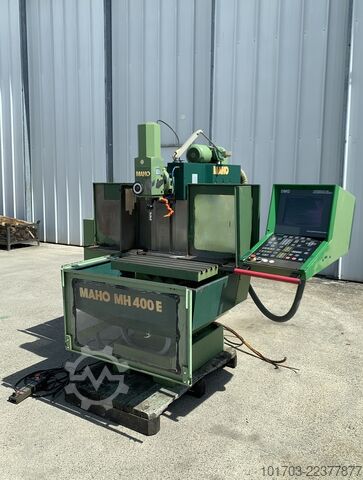 Universal CNC Milling Machine MAHO MH 400 E