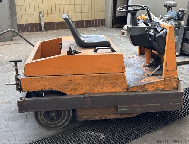 Schlepper STILL R06-06
