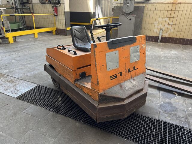 Schlepper STILL R06-06