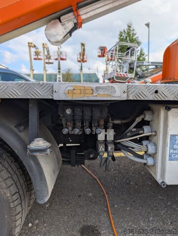 Selbstfahrende Arbeitsbühne Lion Lift GT21-10