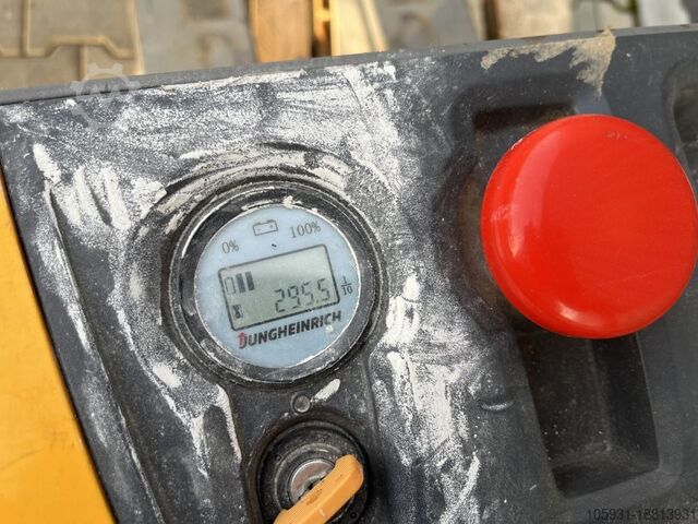 Electric Pallet Truck Jungheinrich EJEM13