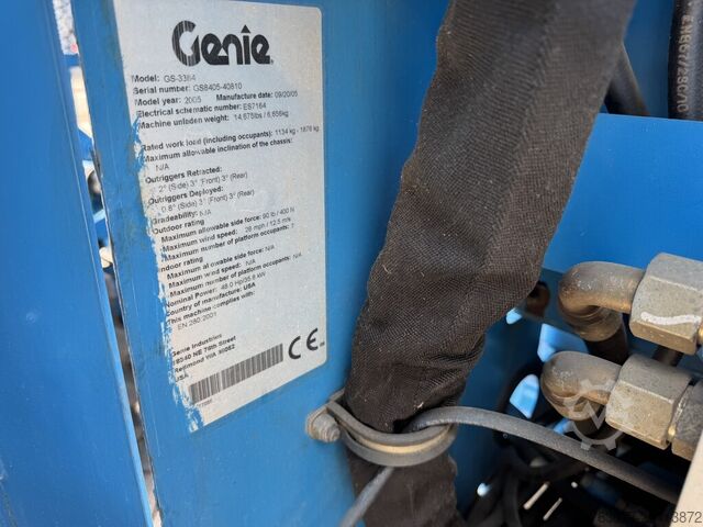Genie GS 3384 RT Scissor Lift / Work Platform / Aerial Work Platform 12m working height 4x4 Deutz GENIE GS 3384 RT Schaarhoogwerker / Scissor Lift / Arbeitsbuhne 12mtr werkhoogte 4x4 Deutz DIESEL