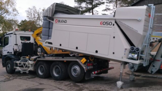 Mobile concrete mixing plant BLENDPLANTS 