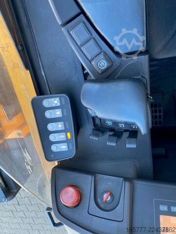 4-way forklift Jungheinrich ETV Q 20