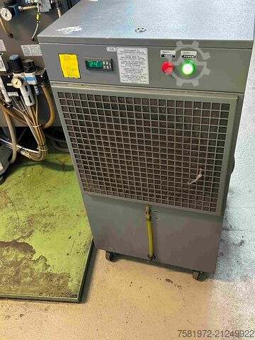 Vertikales Bearbeitungszentrum CHIRON FZ 15 S / W