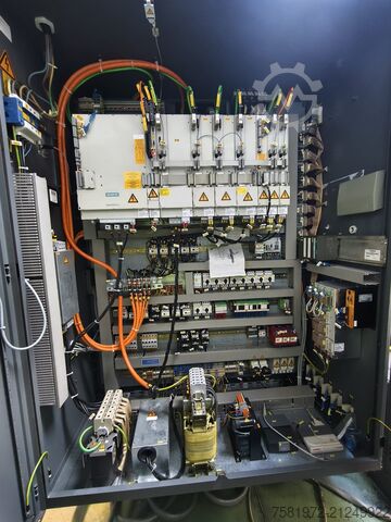 Vertikales Bearbeitungszentrum CHIRON FZ 15 S / W