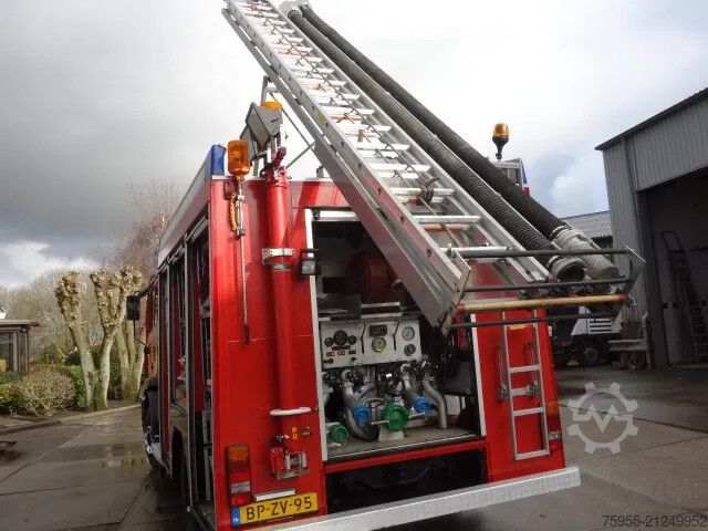 Fire engine MAN 14.284 zieglerpump 2000liter watertank