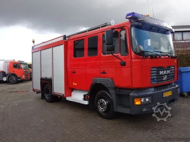 Fire engine MAN 14.284 zieglerpump 2000liter watertank