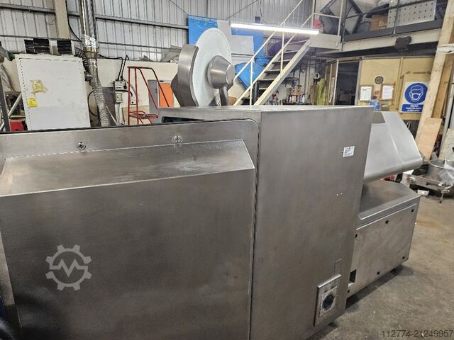 Meat processing machine Alpina Bowl Cutter Swopper 330 S
