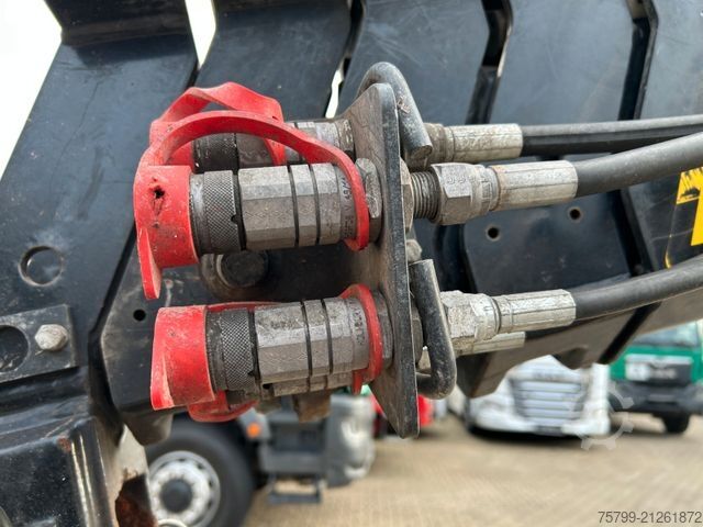 Autokranwagen FUSO Canter 7C18 Pritsche + HIAB 066 Kran